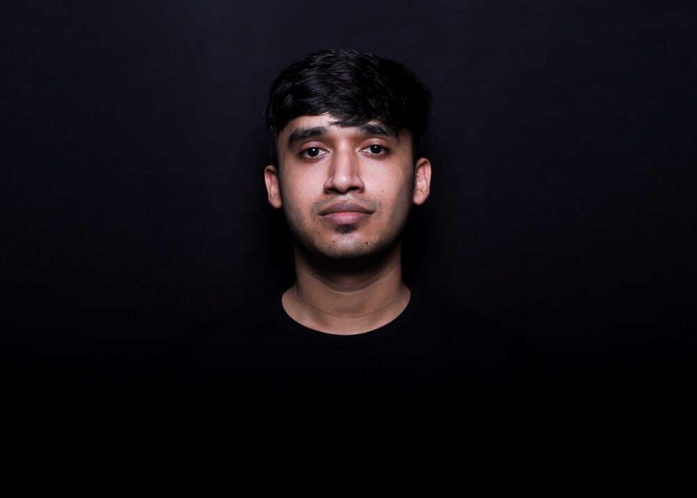 El futurismo sonoro de Ayan en 'Brownian Motion', su nuevo EP